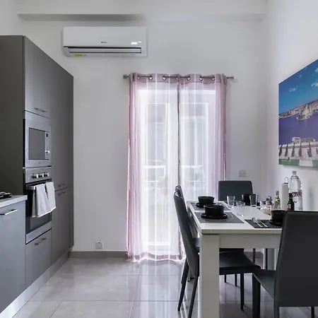 Central Close To Uni, Sliema & Mater Dei