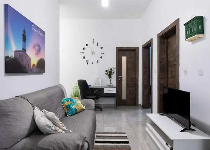 Close To Uni, Sliema & Mater Dei