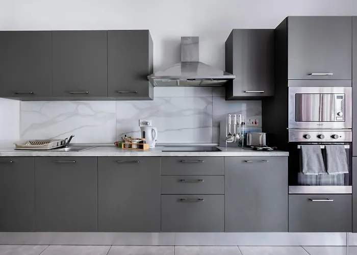 Close To Uni, Sliema & Mater Dei *