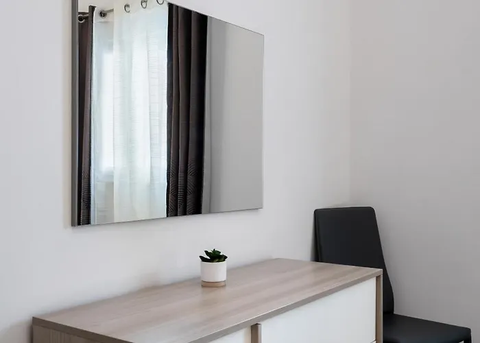 Close To Uni, Sliema & Mater Dei Gzira